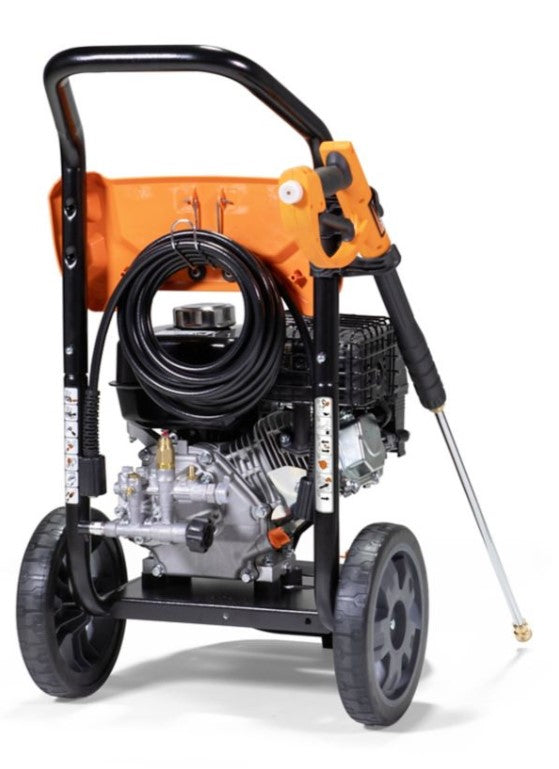 Generac 3000 PSI 2.4 GPM Gas Pressure Washer 8896