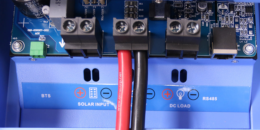 AIMS Power 40 Amp MPPT Solar Charge Controller Inputs With Wires
