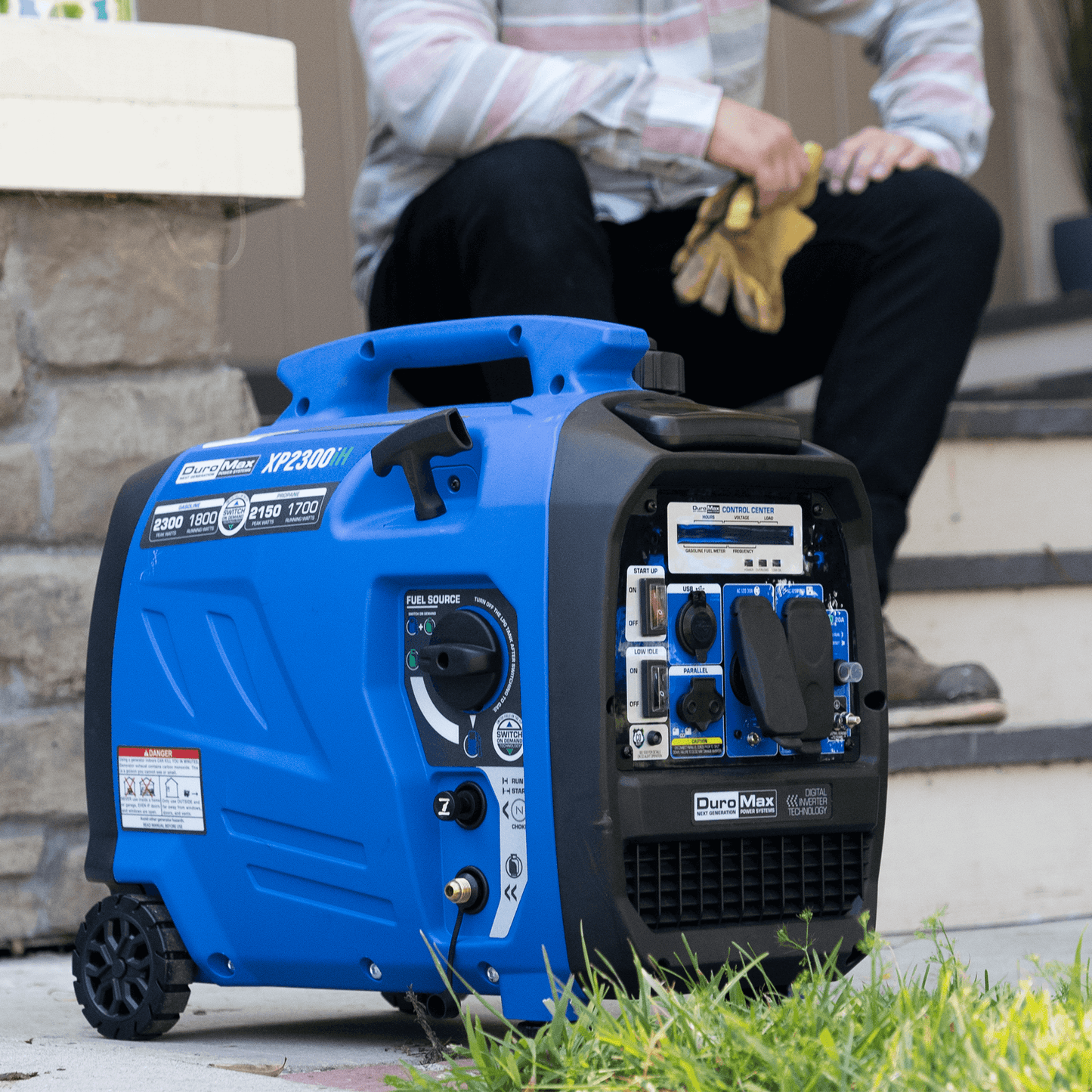 DuroMax XP2300iH 2,300 Watt Portable Dual Fuel Inverter Generator - Quiet, Low THD